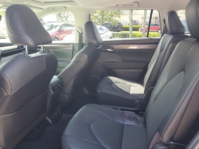 2023 Toyota Highlander Limited