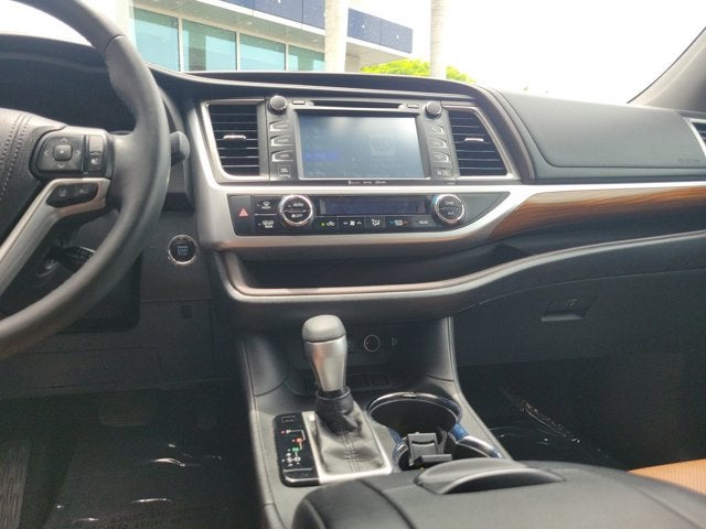 2018 Toyota Highlander Limited Platinum