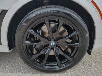 2026 BMW X7 M60i