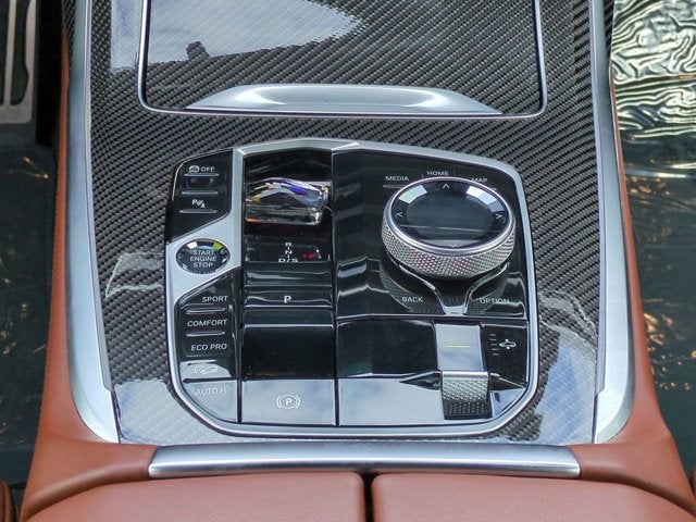 2026 BMW X7 M60i