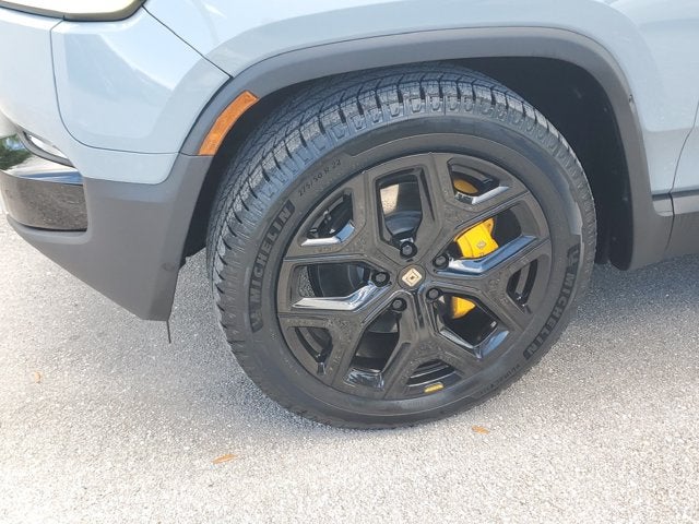 2023 Rivian R1S Adventure