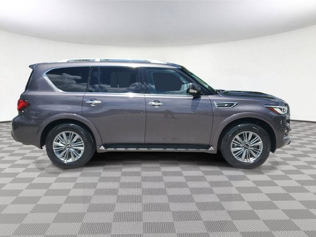 2024 INFINITI QX80 LUXE