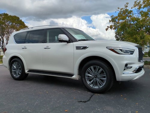 2024 INFINITI QX80 LUXE