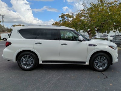 2024 INFINITI QX80 LUXE