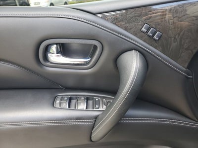 2021 INFINITI QX80 LUXE