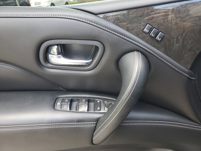 2021 INFINITI QX80 LUXE