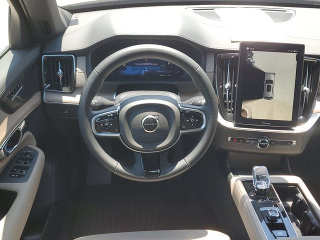 2026 Volvo XC90 Plus