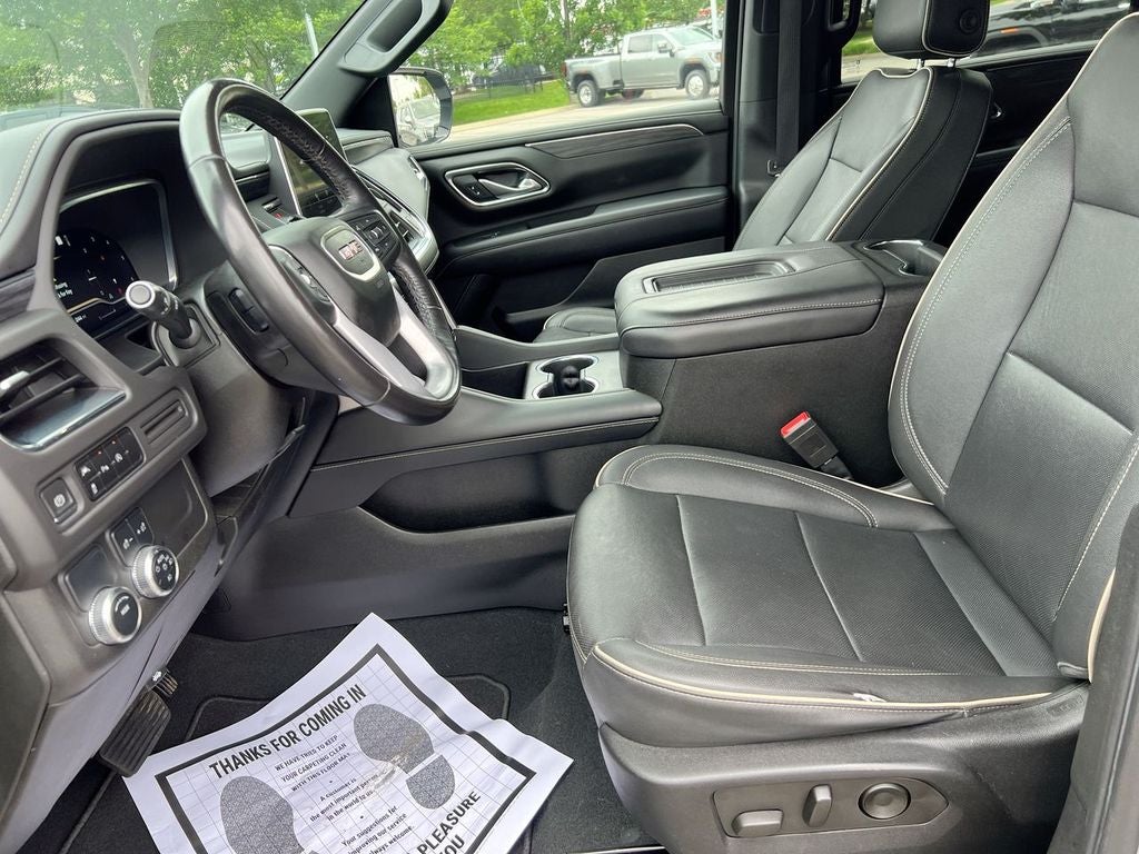 2023 GMC Yukon XL SLT