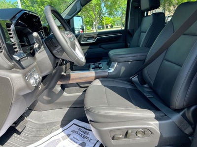 2025 GMC Sierra SLT