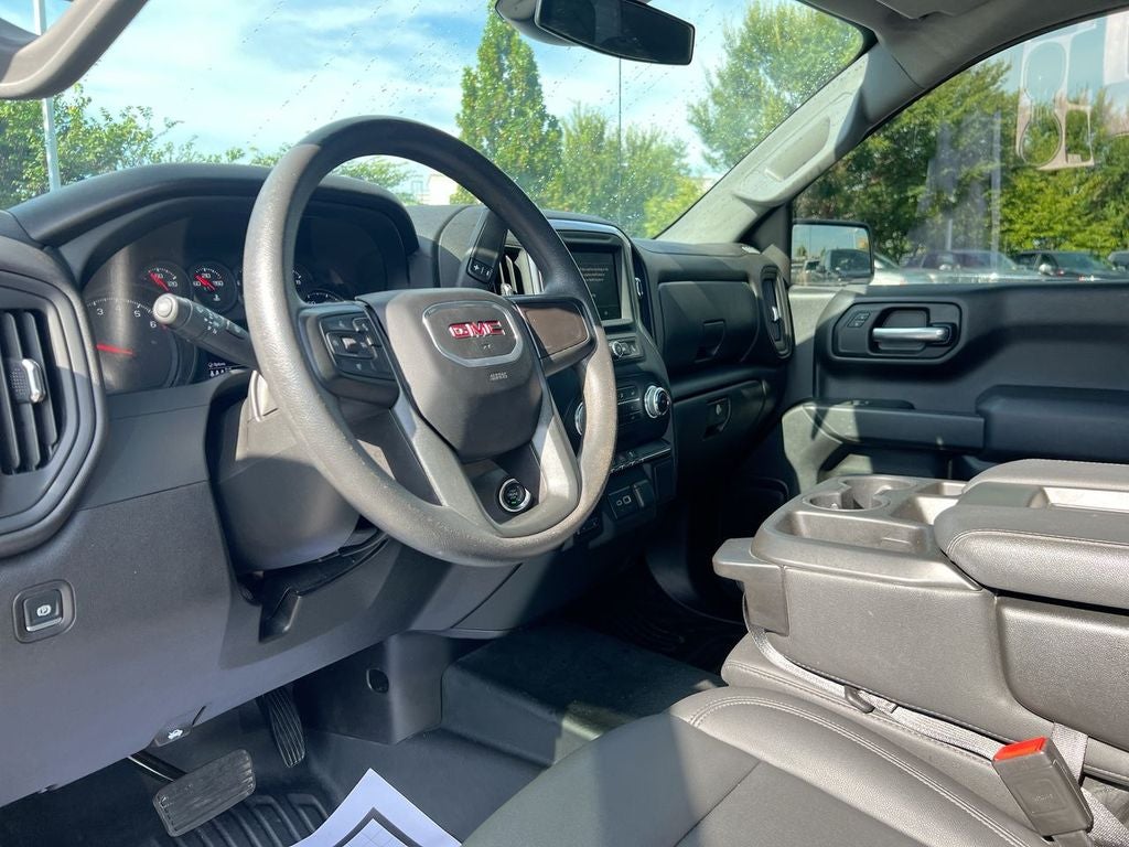 2024 GMC Sierra Pro