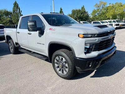 2025 Chevrolet Silverado Custom