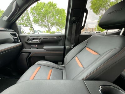 2025 GMC Sierra AT4