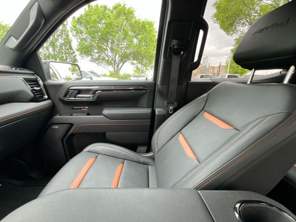 2025 GMC Sierra AT4