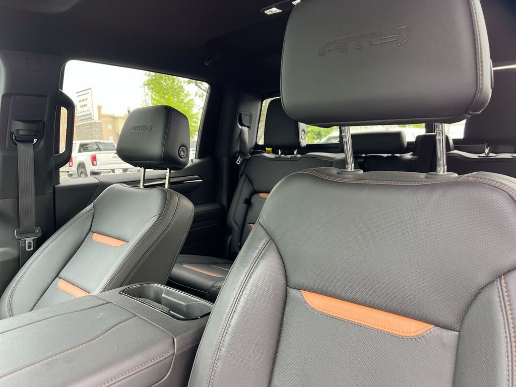 2025 GMC Sierra AT4