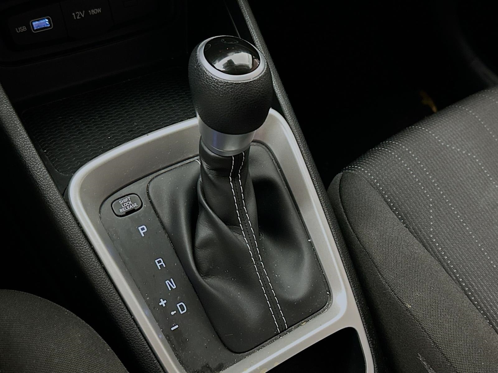 2022 Hyundai Venue SE IVT