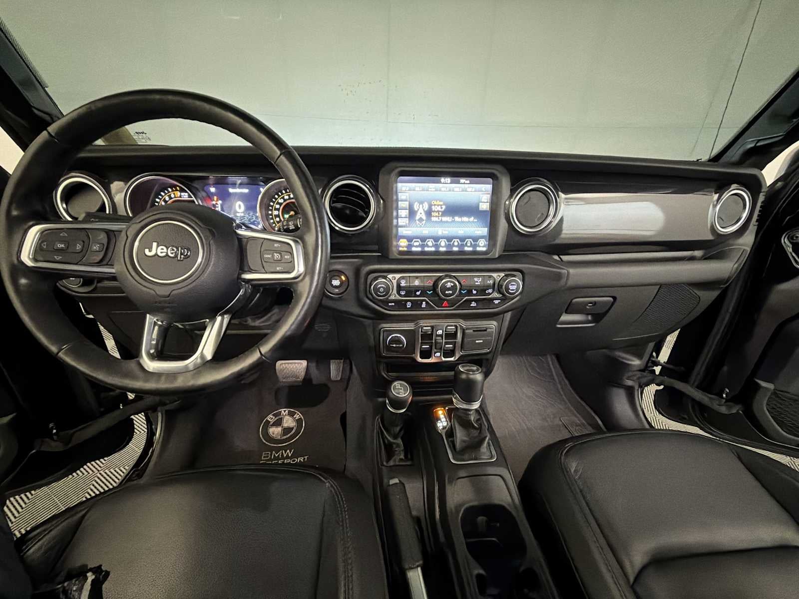 2022 Jeep Wrangler Unlimited Sahara Altitude 4x4
