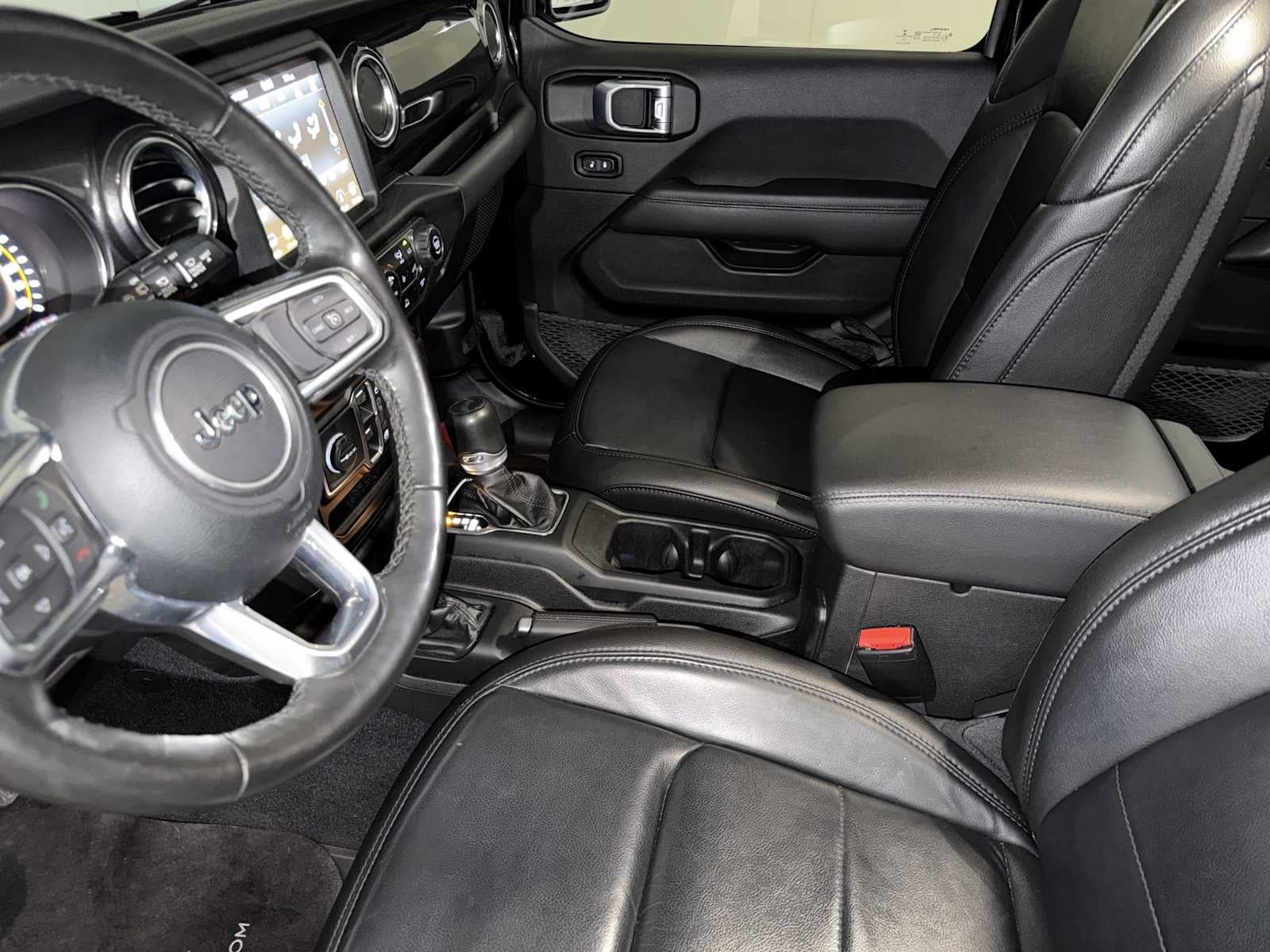 2022 Jeep Wrangler Unlimited Sahara Altitude 4x4