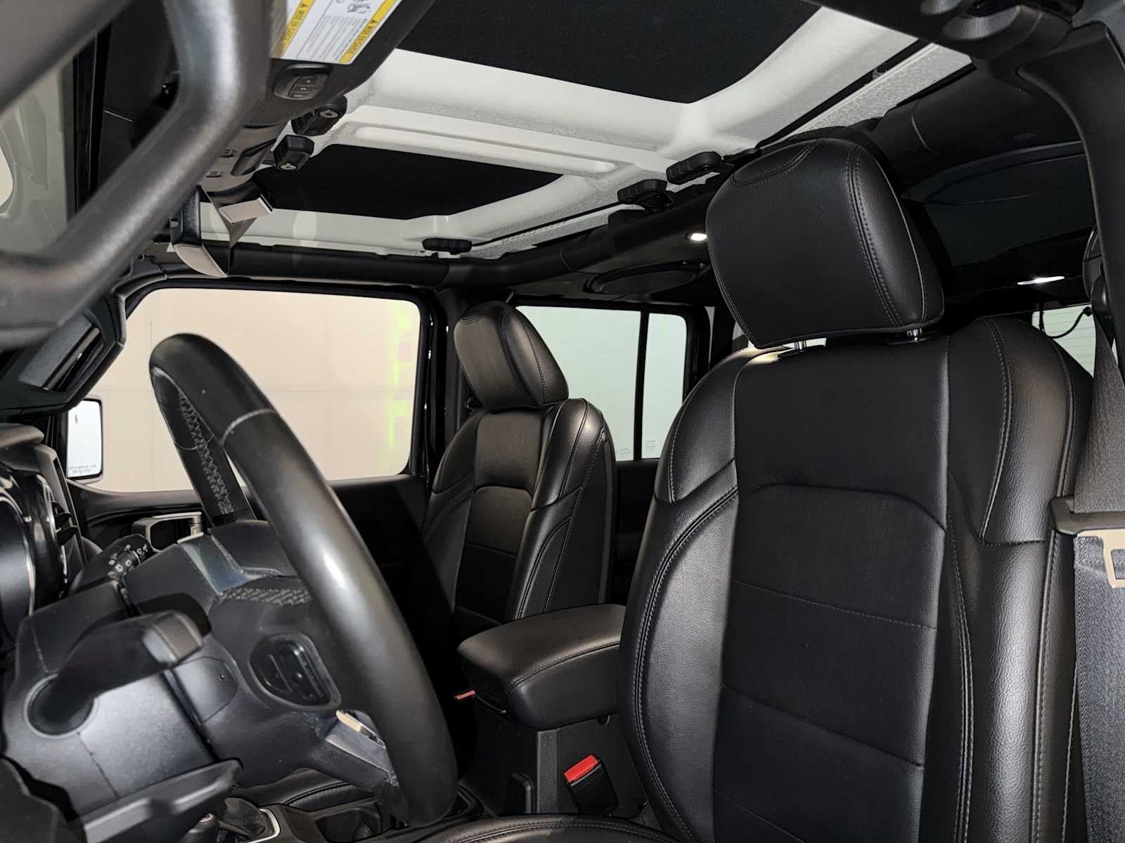 2022 Jeep Wrangler Unlimited Sahara Altitude 4x4