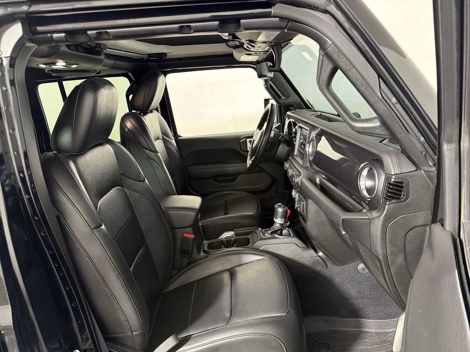 2022 Jeep Wrangler Unlimited Sahara Altitude 4x4