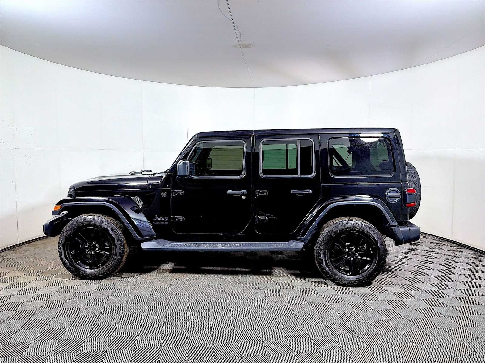 2022 Jeep Wrangler Unlimited Sahara Altitude 4x4