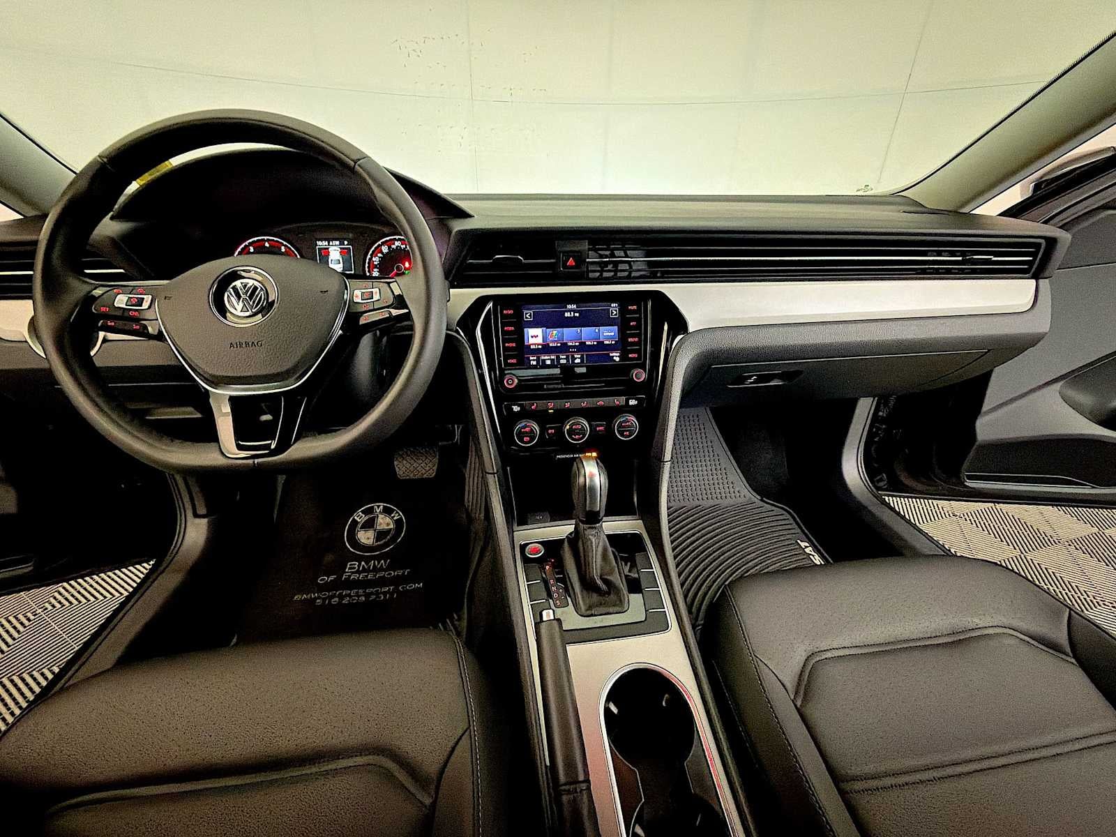 2022 Volkswagen Passat 2.0T SE Auto