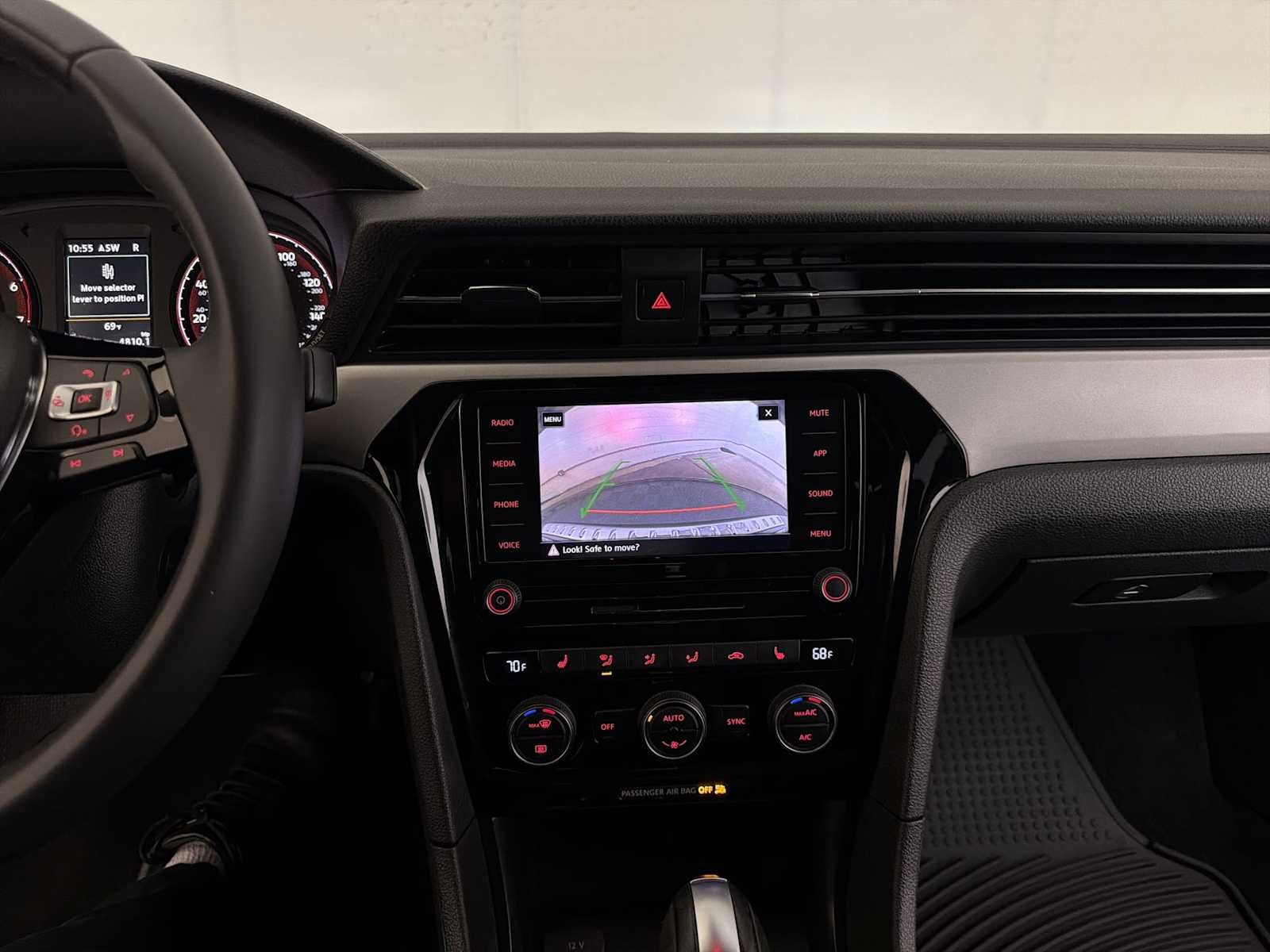2022 Volkswagen Passat 2.0T SE Auto