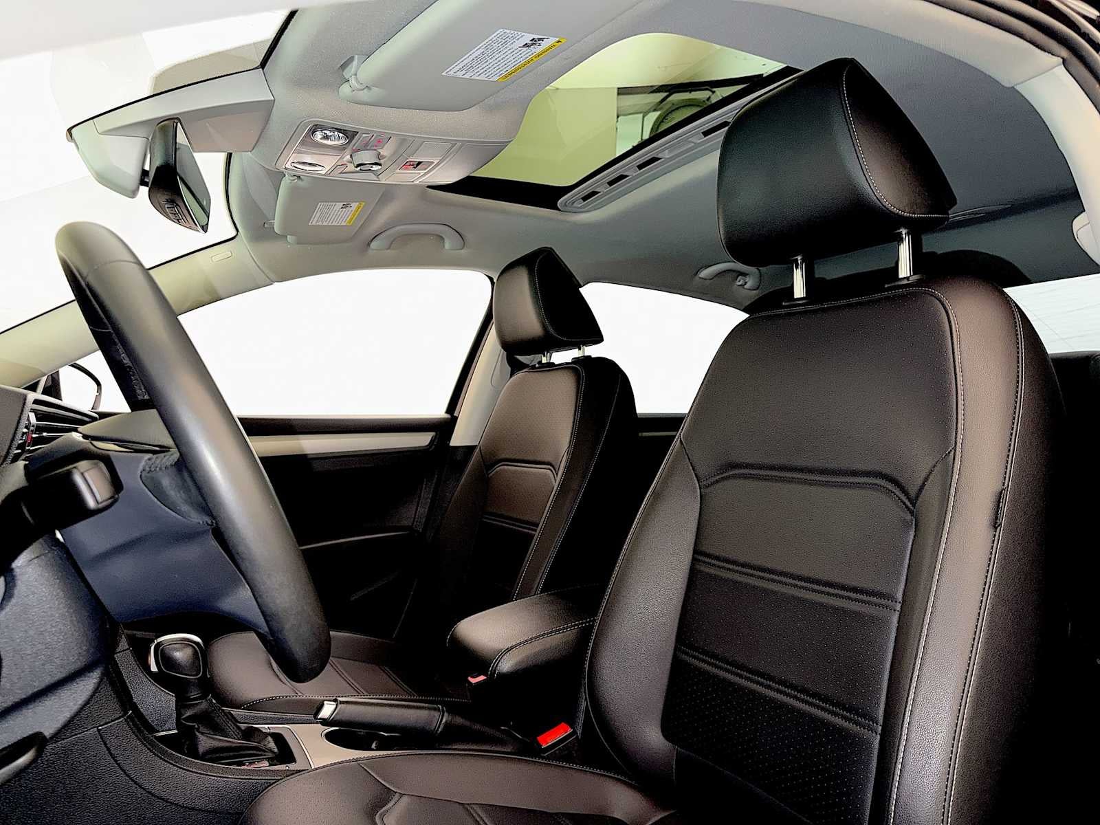 2022 Volkswagen Passat 2.0T SE Auto