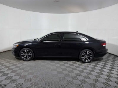 2022 Volkswagen Passat 2.0T SE Auto
