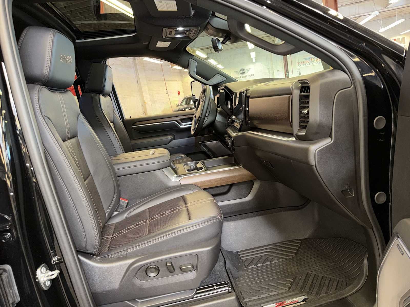 2025 Chevrolet Silverado 2500HD 4WD Crew Cab 159 High Country