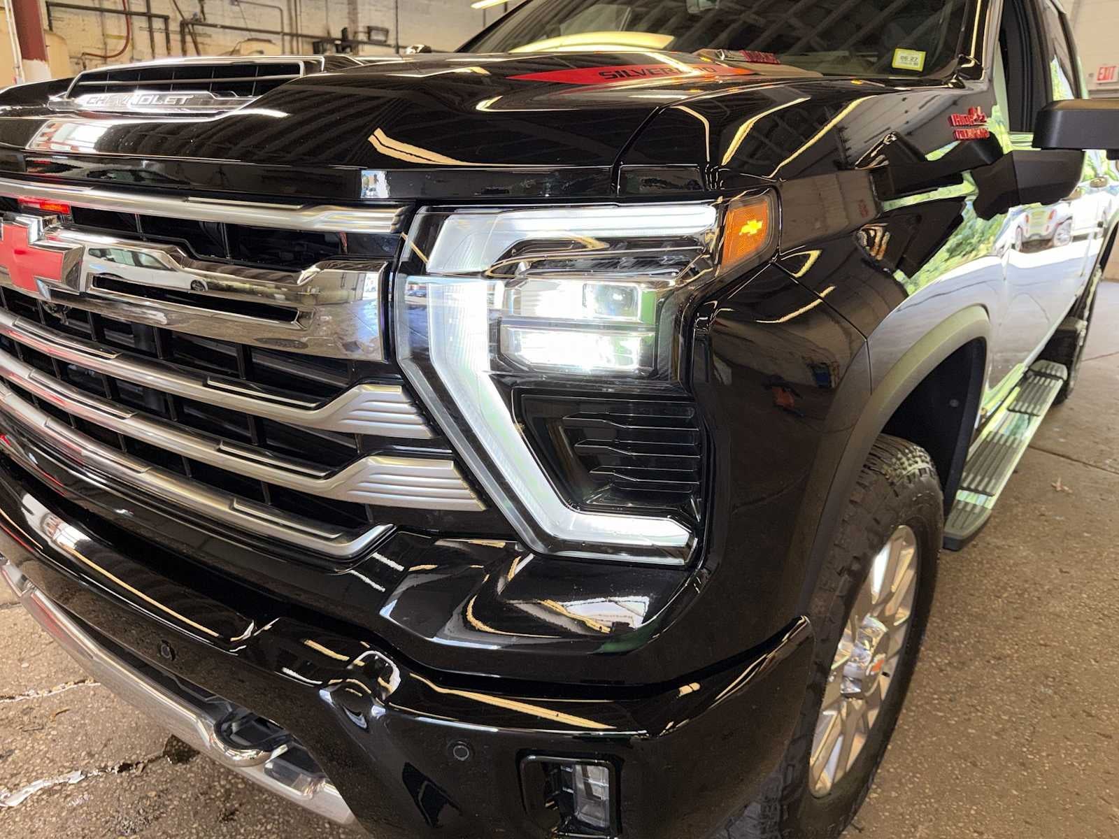 2025 Chevrolet Silverado 2500HD 4WD Crew Cab 159 High Country