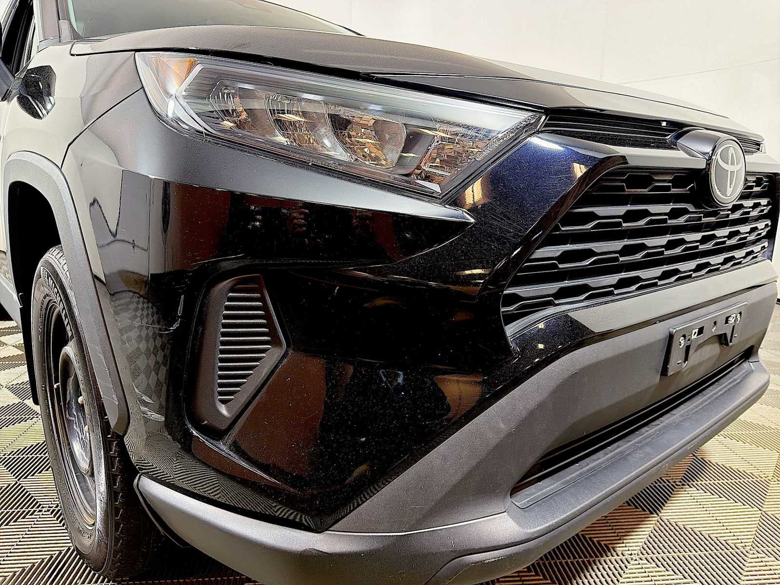 2022 Toyota RAV4 LE AWD