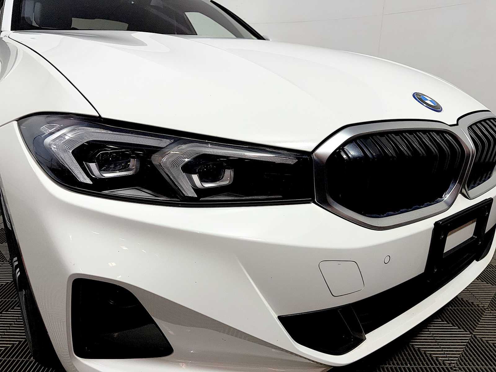 2023 BMW 3 Series 330e xDrive Plug-In Hybrid