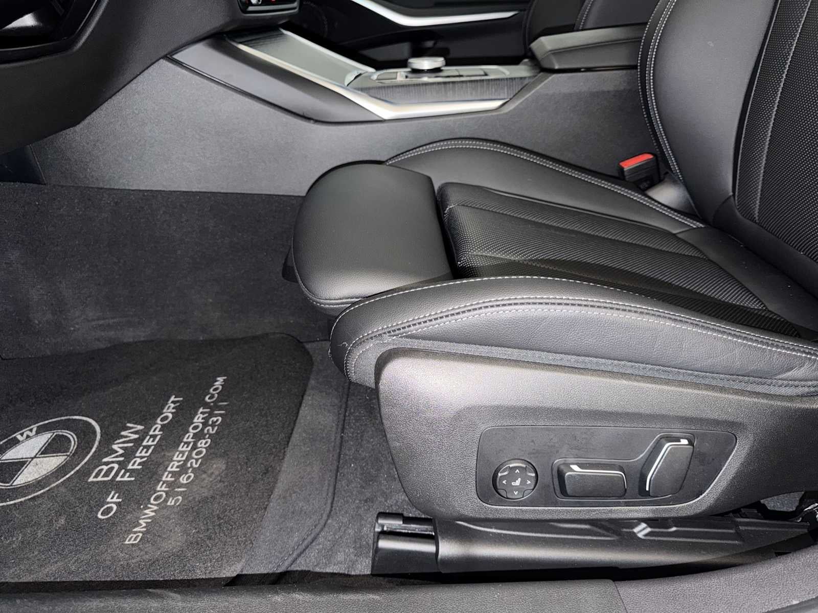 2025 BMW 3 Series 330i xDrive Sedan