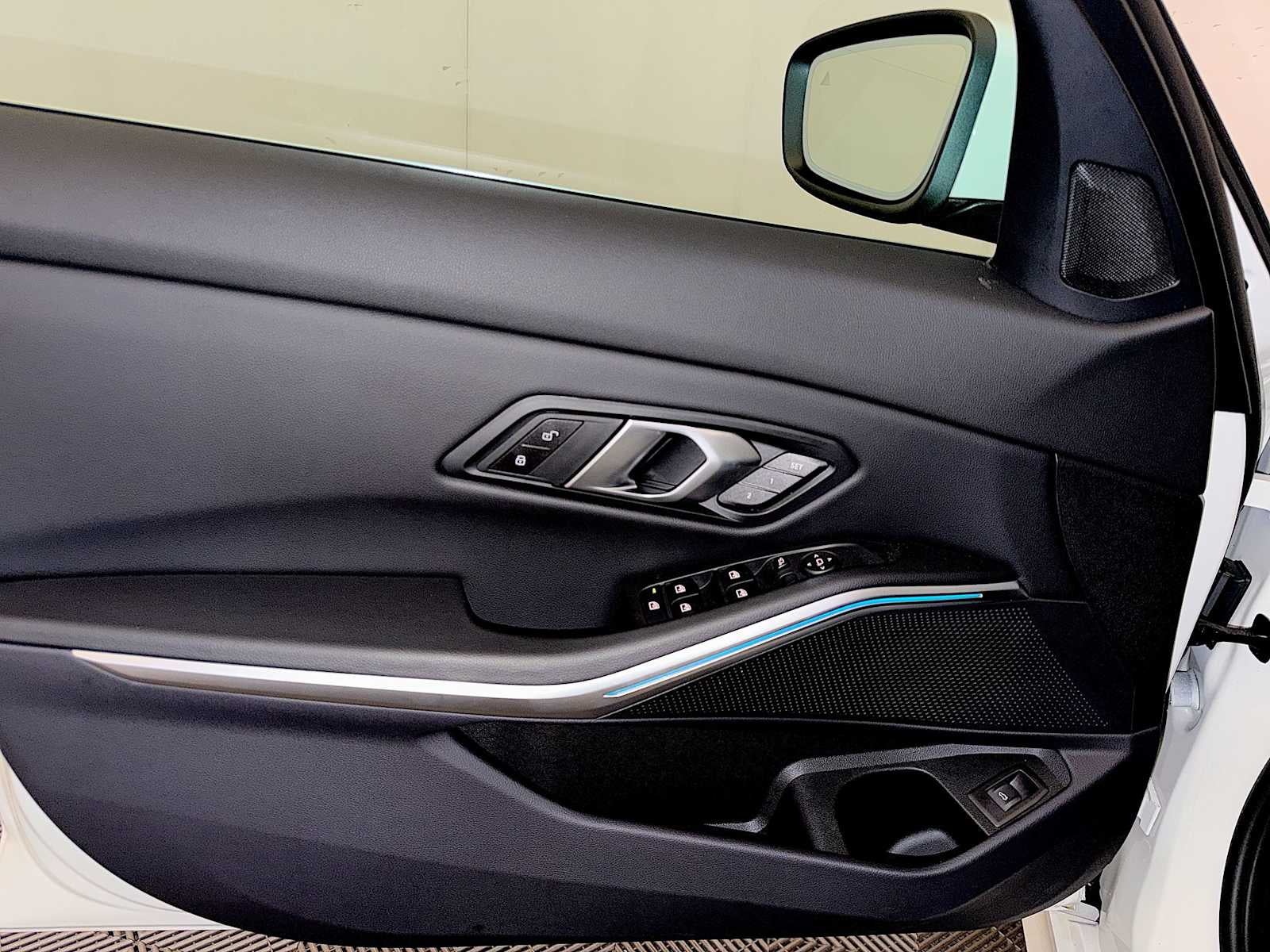 2025 BMW 3 Series 330i xDrive Sedan