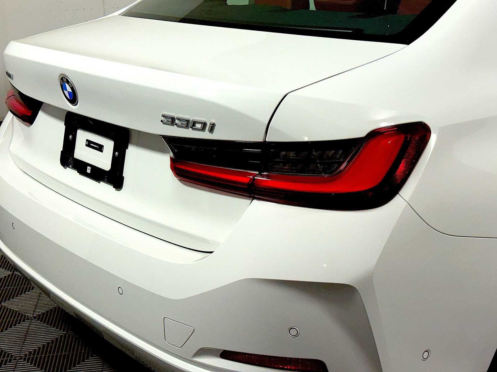 2025 BMW 3 Series 330i xDrive Sedan