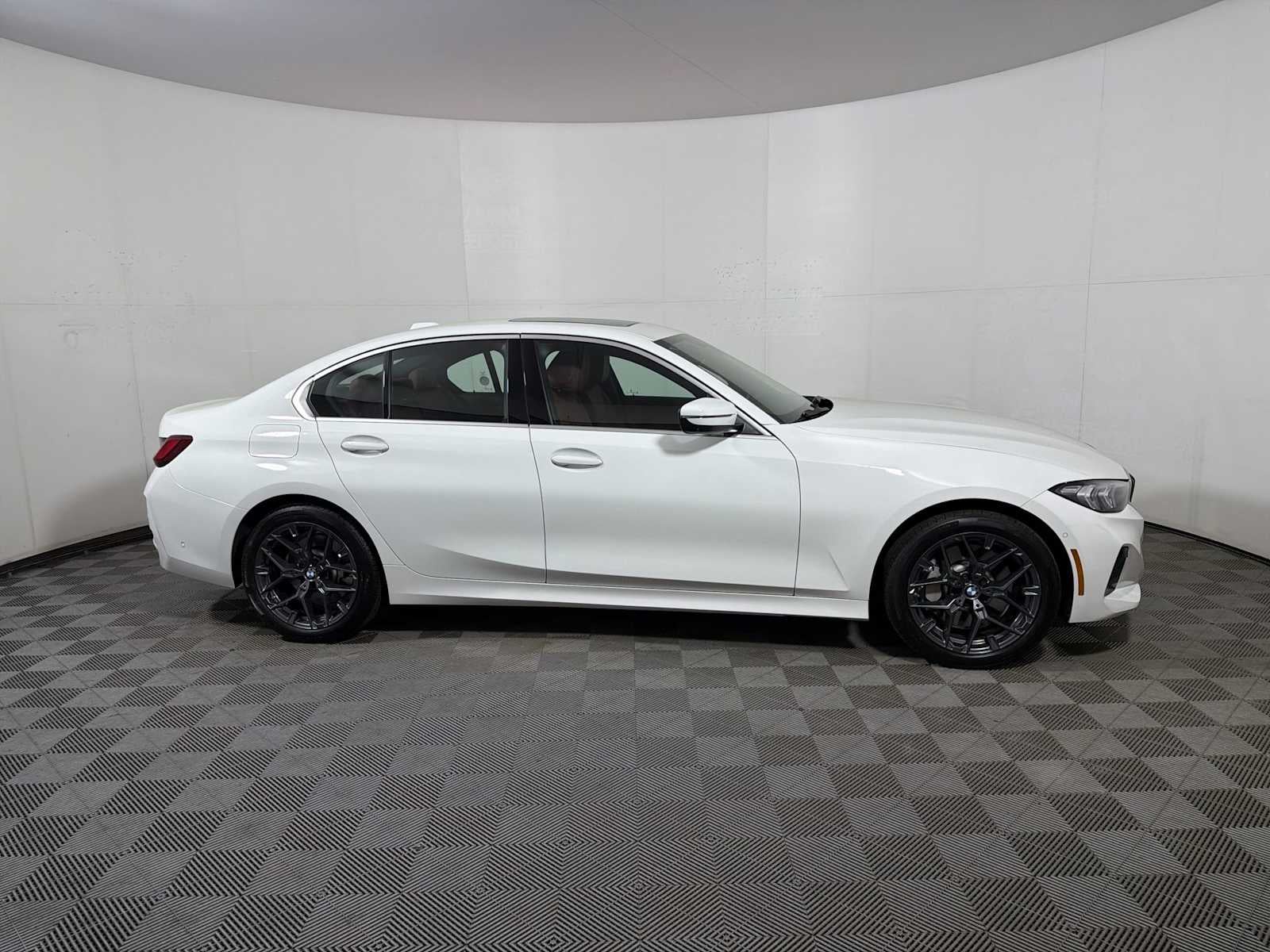 2025 BMW 3 Series 330i xDrive Sedan