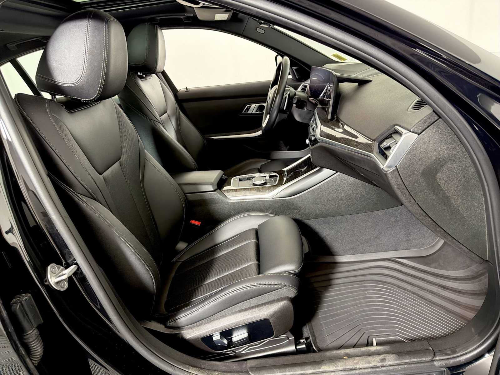 2023 BMW 3 Series 330i xDrive Sedan