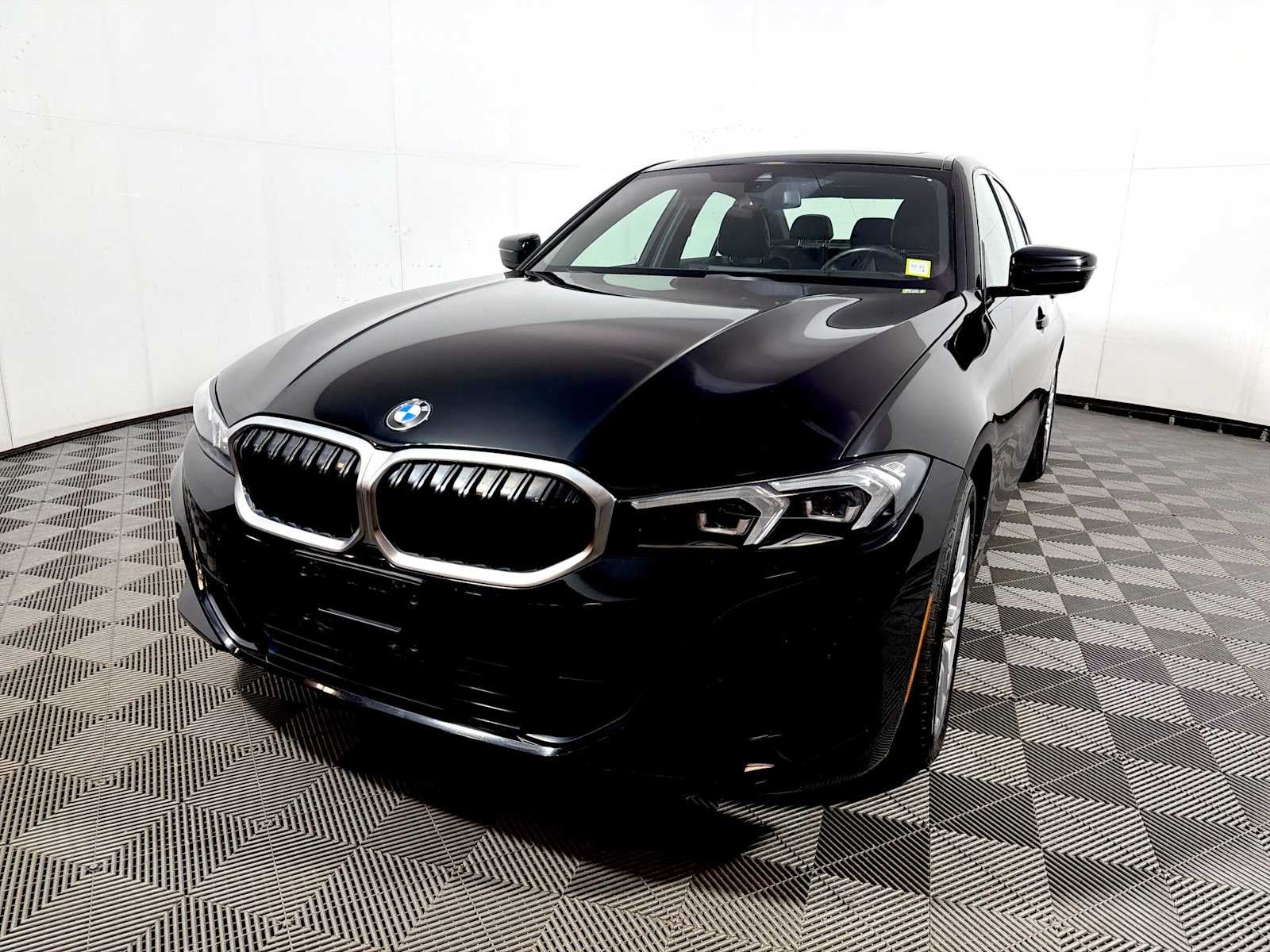 2023 BMW 3 Series 330i xDrive Sedan