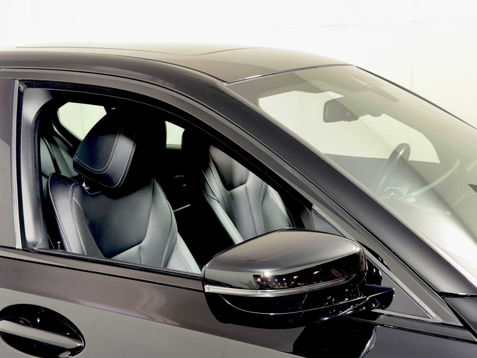 2023 BMW 3 Series 330i xDrive Sedan