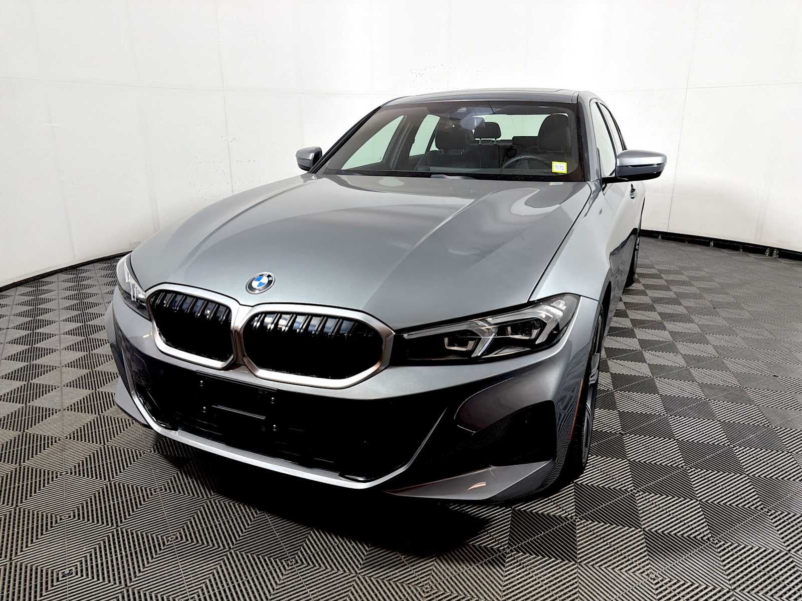 2023 BMW 3 Series 330i xDrive Sedan