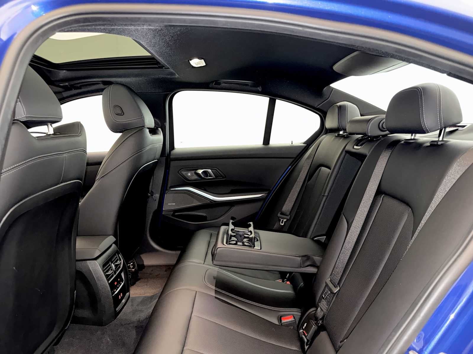 2024 BMW 3 Series 330i xDrive Sedan