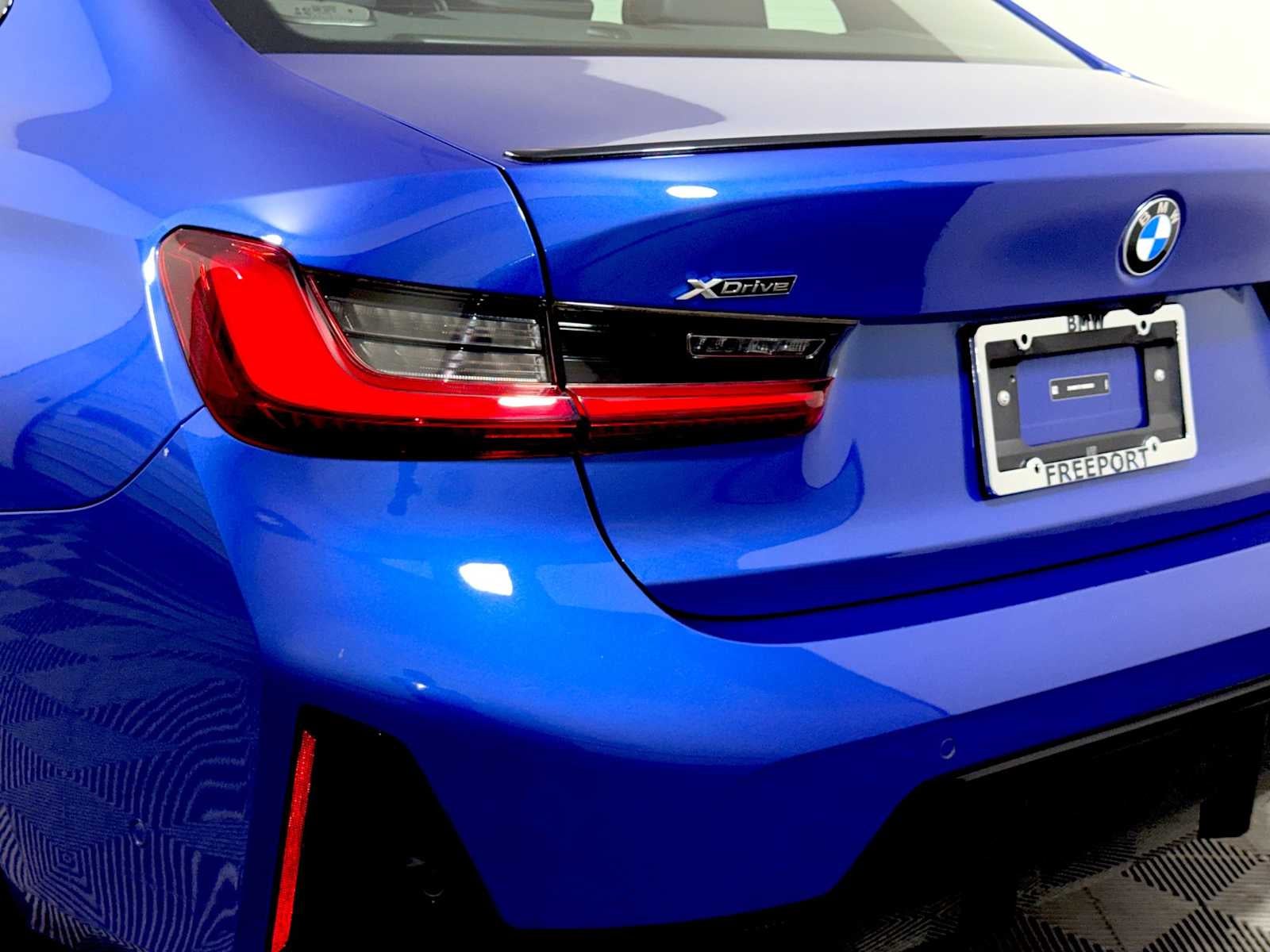 2024 BMW 3 Series 330i xDrive Sedan