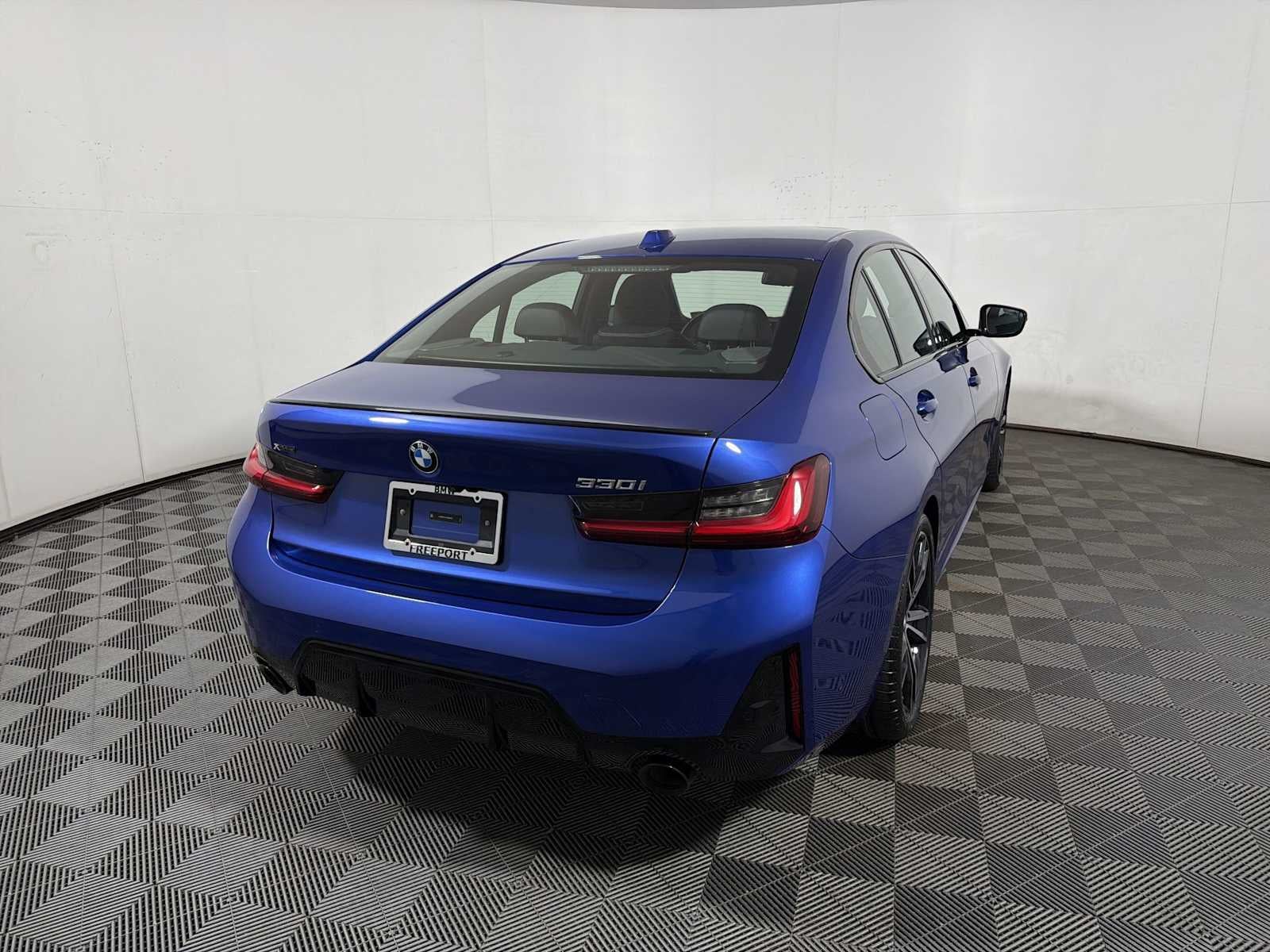 2024 BMW 3 Series 330i xDrive Sedan