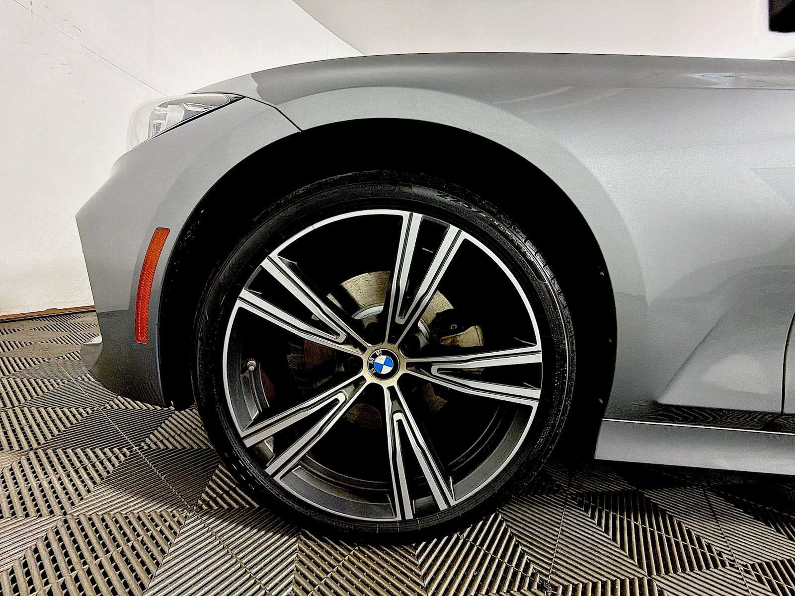 2023 BMW 3 Series 330i xDrive Sedan
