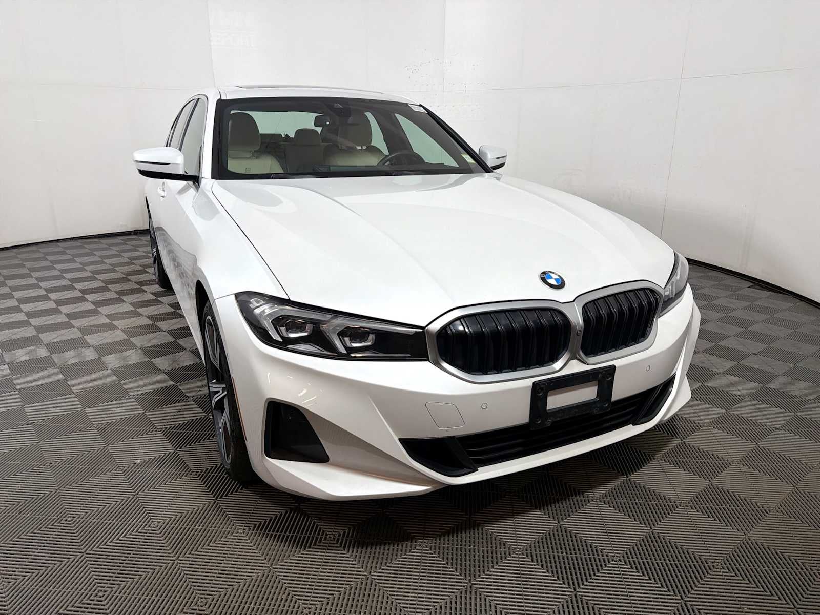 2024 BMW 3 Series 330i xDrive Sedan