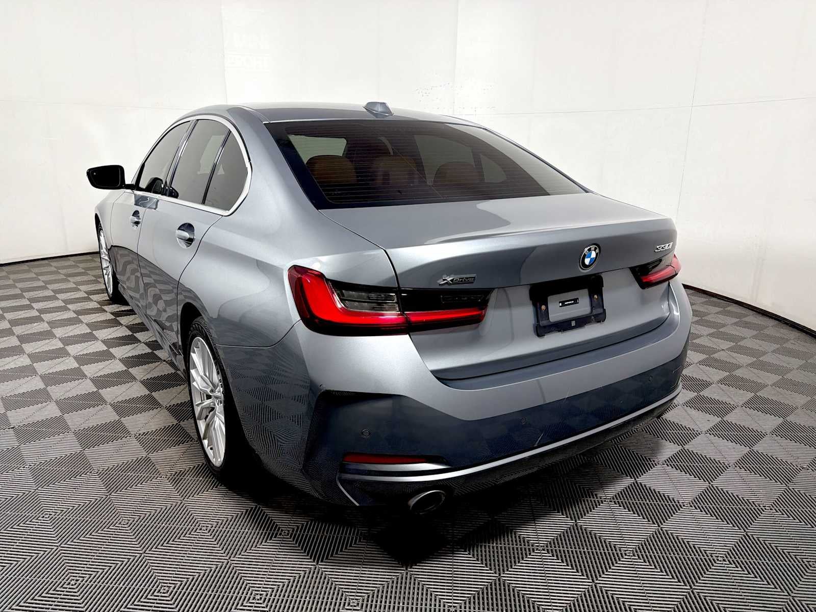 2024 BMW 3 Series 330i xDrive Sedan