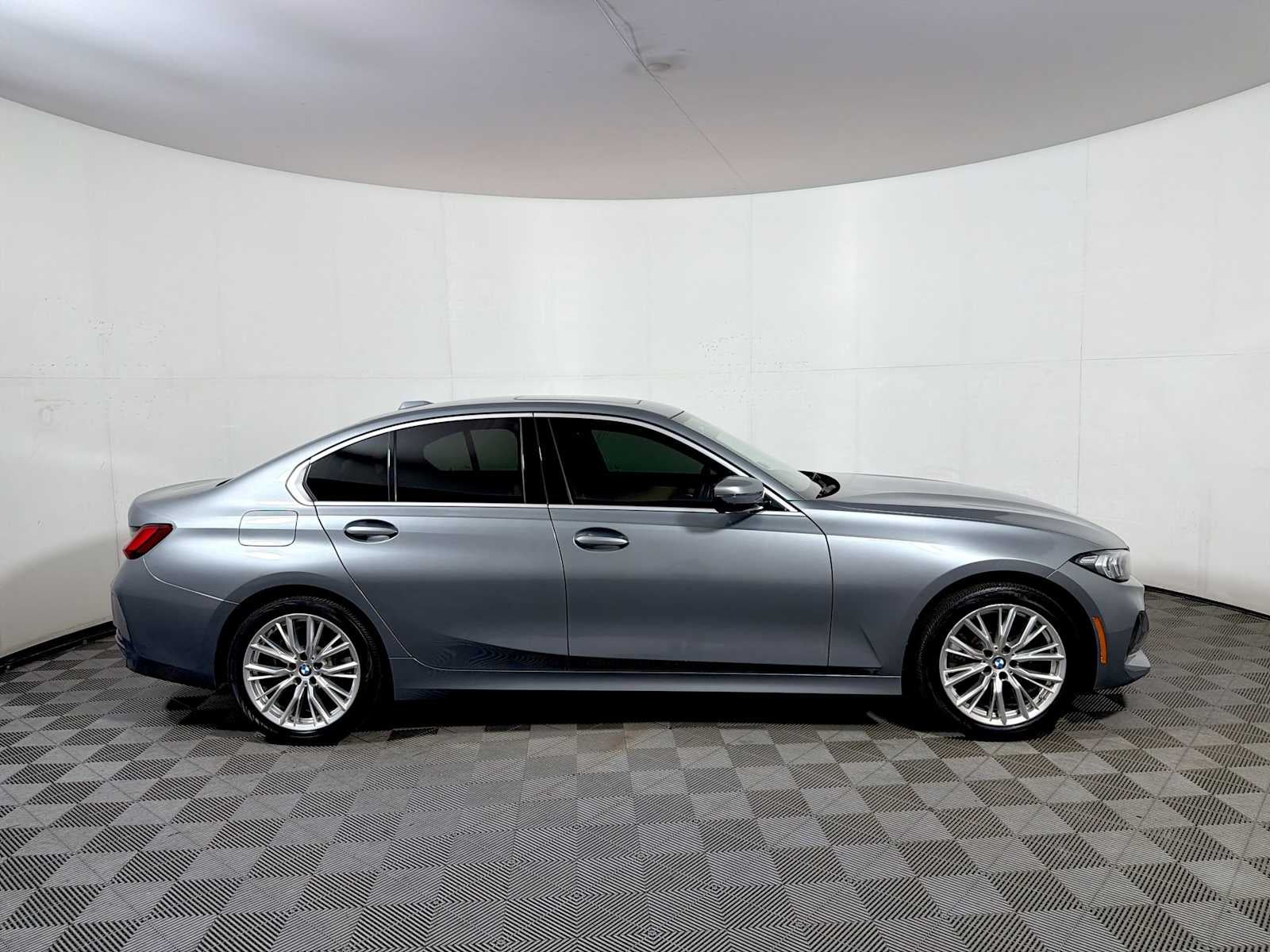 2024 BMW 3 Series 330i xDrive Sedan
