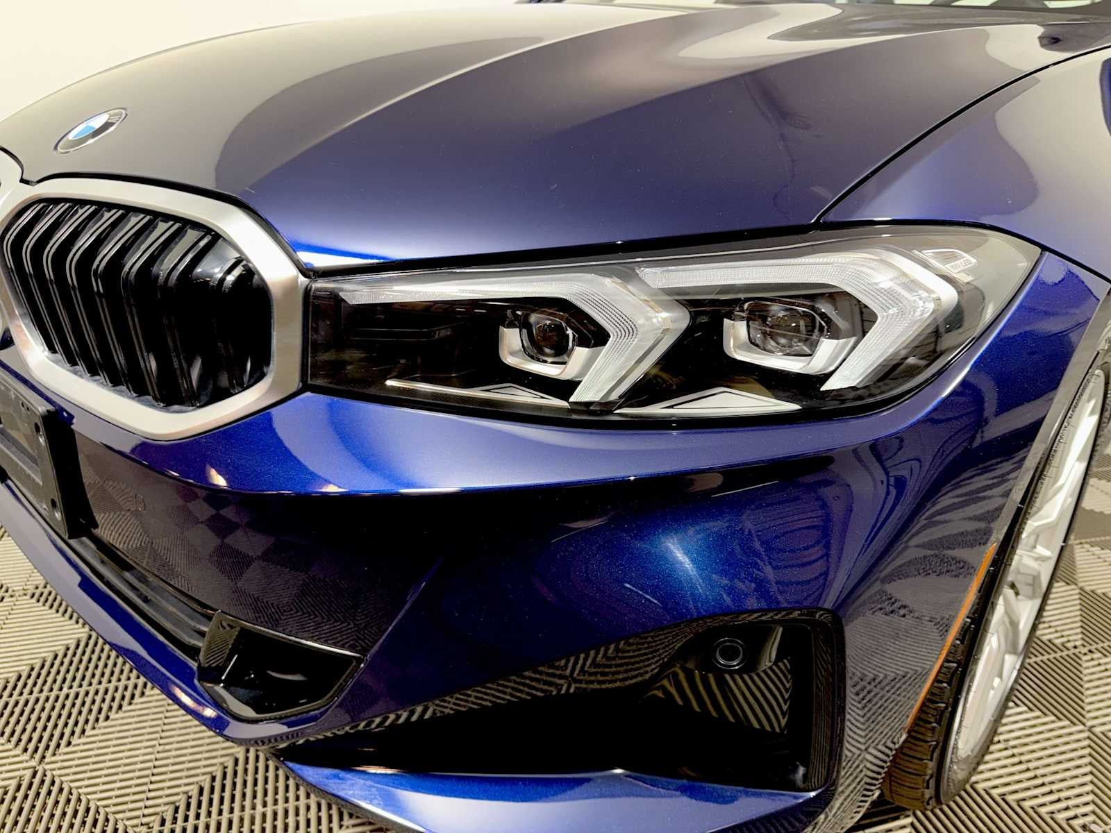 2024 BMW 3 Series 330i xDrive Sedan