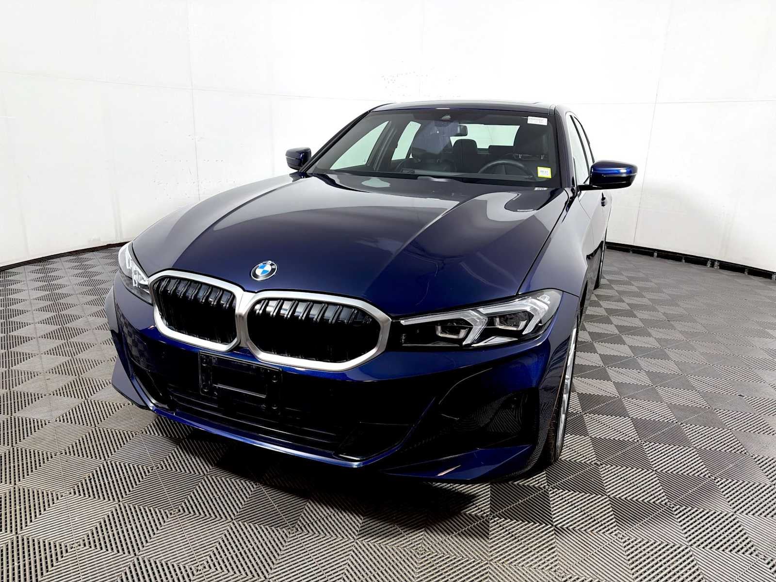 2024 BMW 3 Series 330i xDrive Sedan