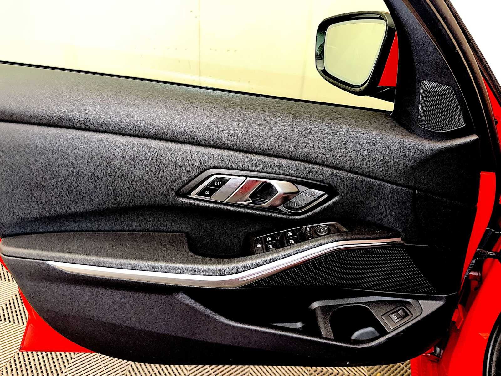 2023 BMW 3 Series 330i xDrive Sedan